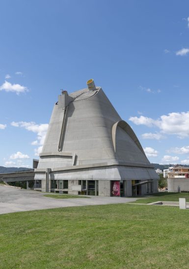 Site_Le_Corbusier___eglise_Saint-Pierre-Inscrire_la_legende-80751